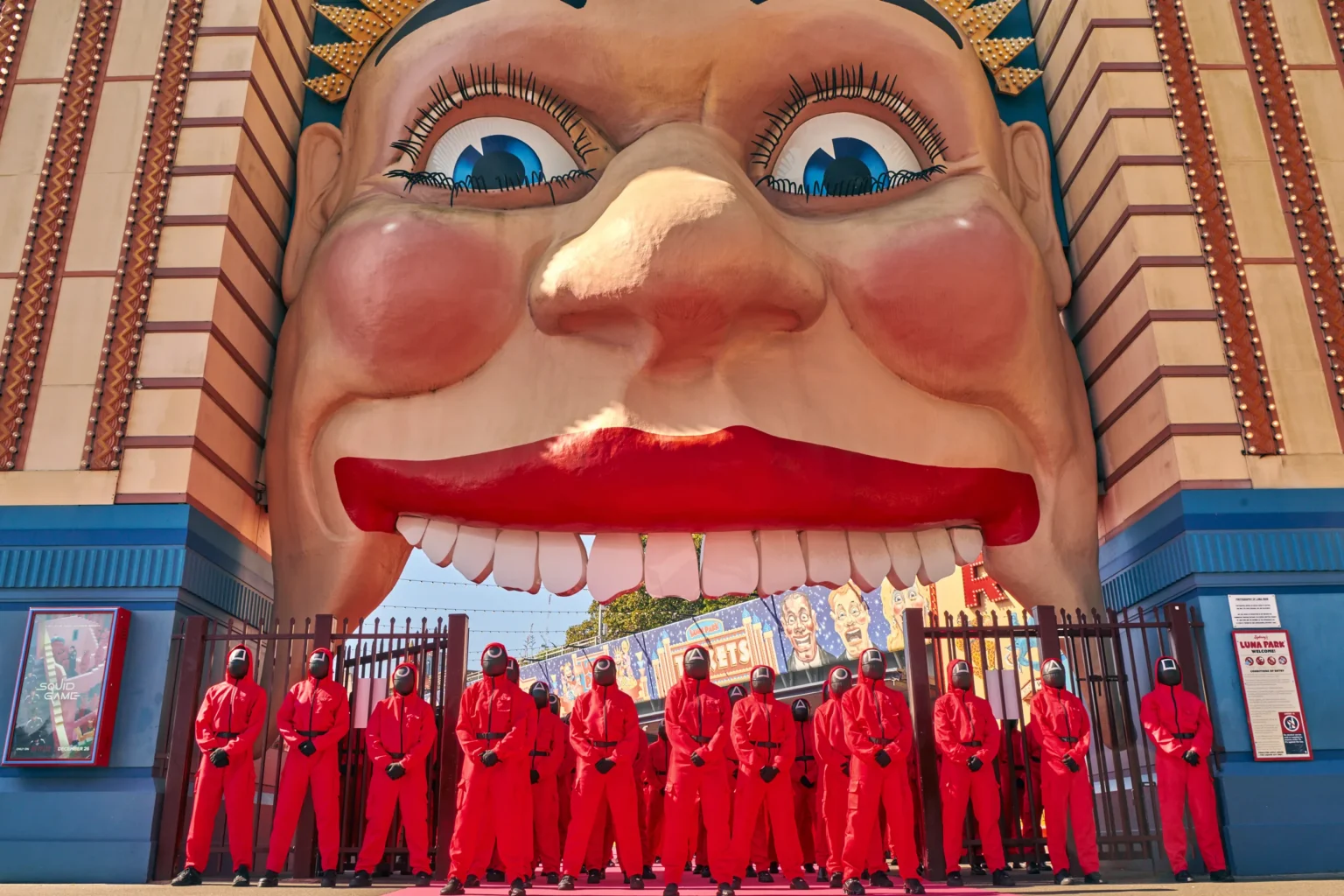 SG2_NETFLIX_LUNA_PARK_GUARDS_2